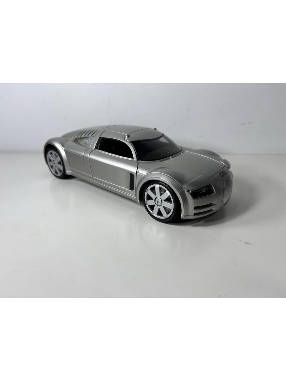 Maisto Audi Supersportwagen Rosemeyer 1:18 Diecast 2001 Special Edition Car Read